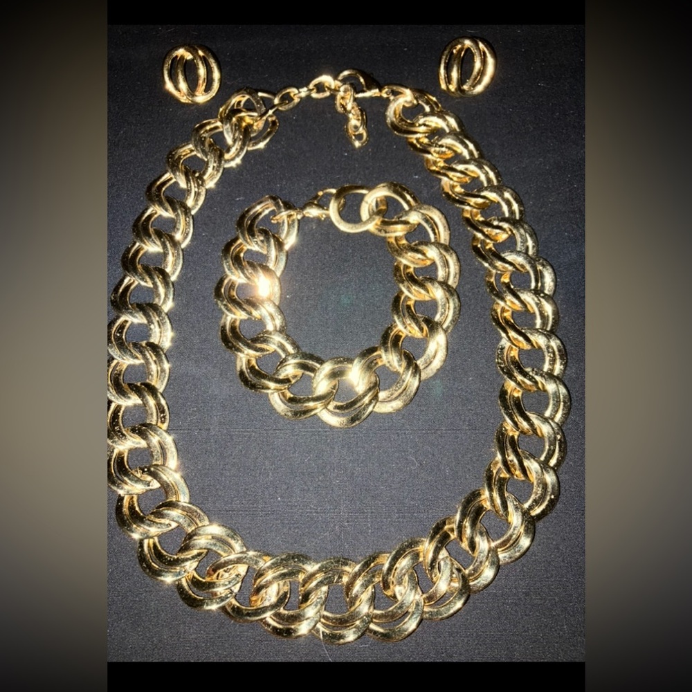 New Gold Thick Chain Necklace, Bracelet and Earring Set Gorgeous in Box - Picture 2 of 2